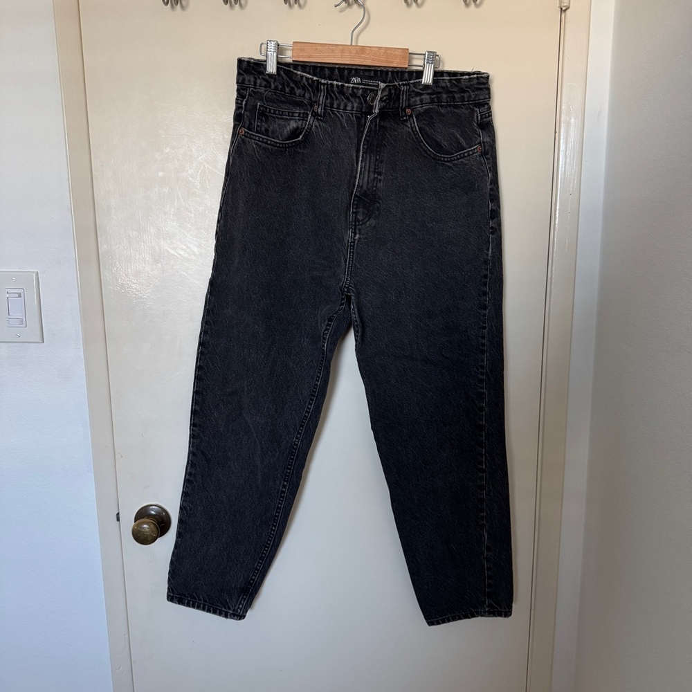 Zara High Rise Cropped Ankle Jean In Washed Black Size 10